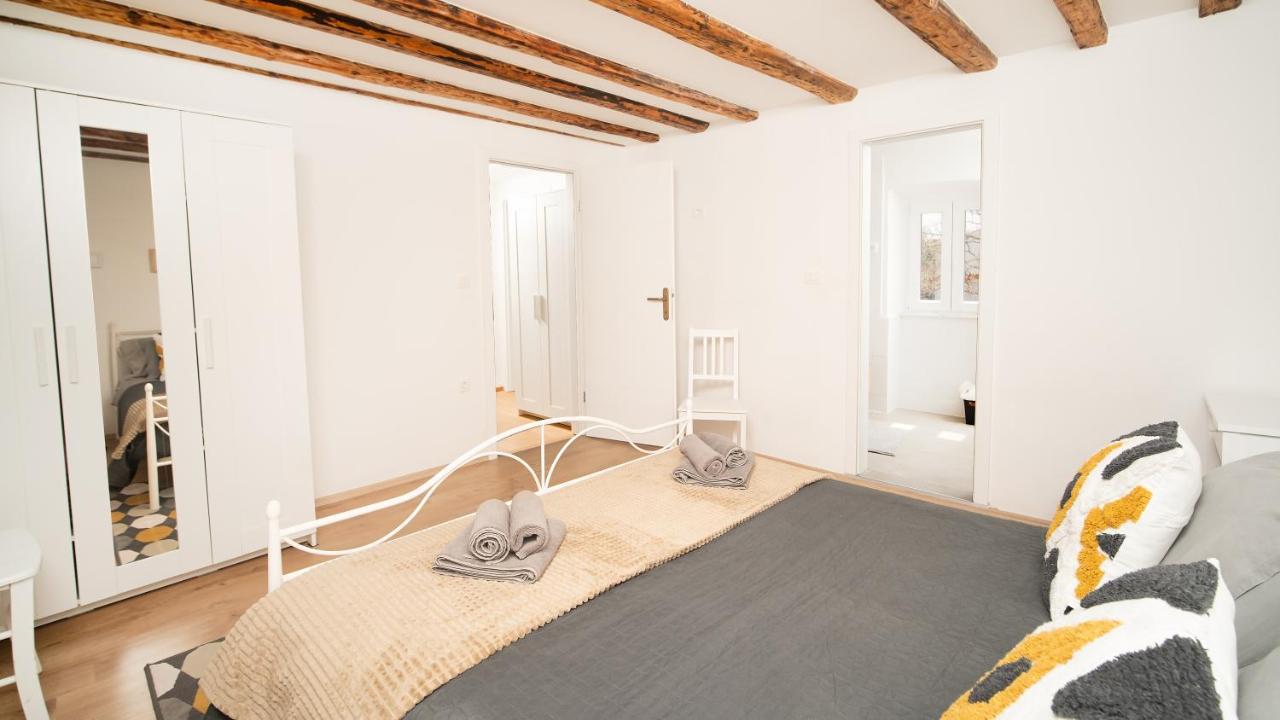 Casa Emiliana *