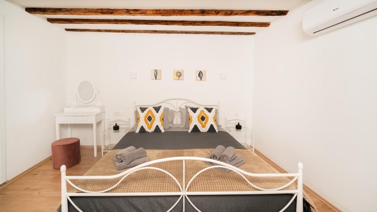 Casa Emiliana Holiday home *